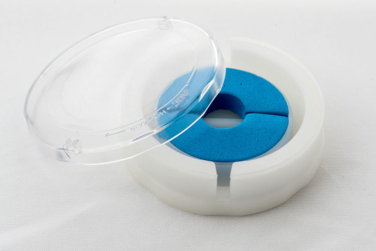 ADC Hookair slots aligned