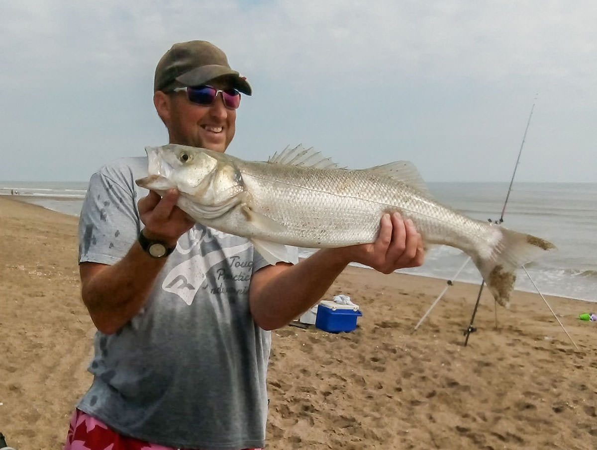 Adie with his magnificent PB 72cm - 7lb 9oz bass