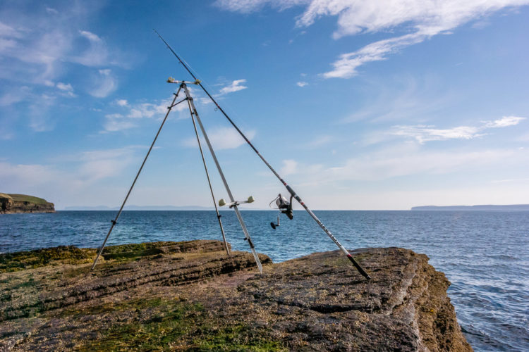 Scrabster lighthouse ledges looking towards Dunnet Head