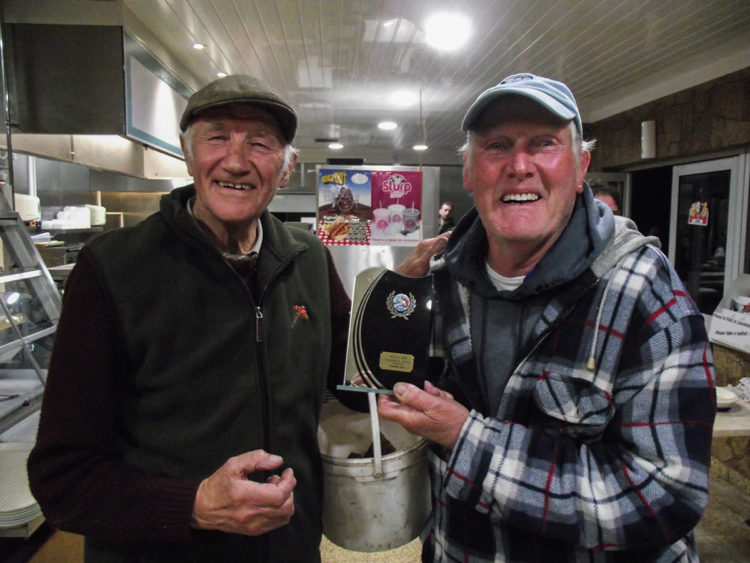 Gordon receiving the BFR trophy from SPAC President, Alan Steadman