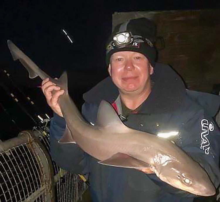 allan with his smoothhound