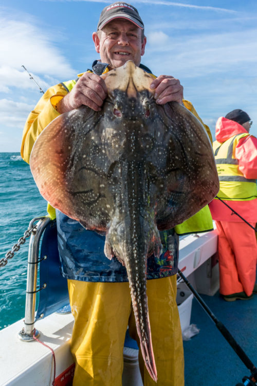 WIBAC Runner-up Derek with a 17lb undulate ray